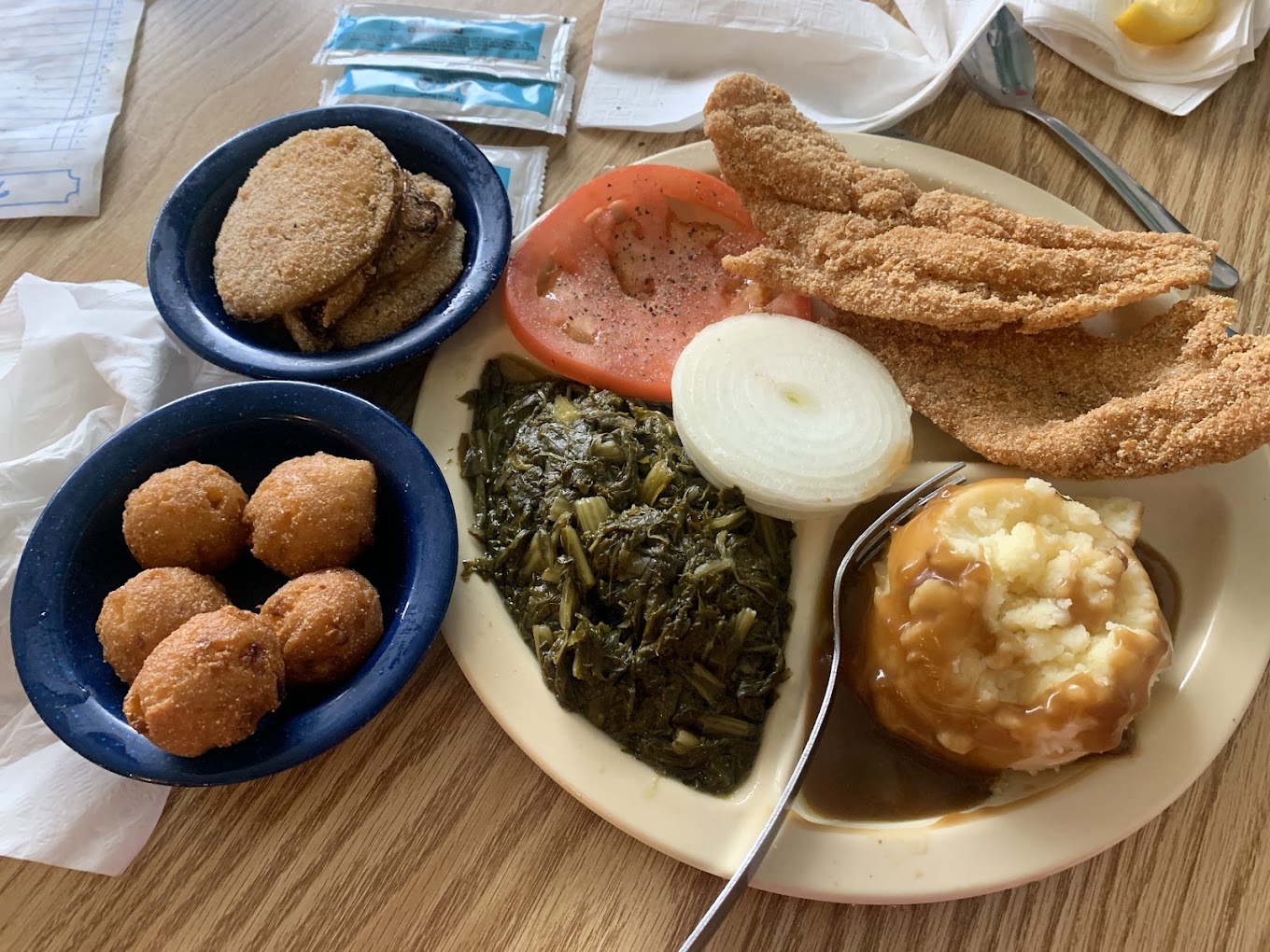 soul food awaits on Oakwood Avenue