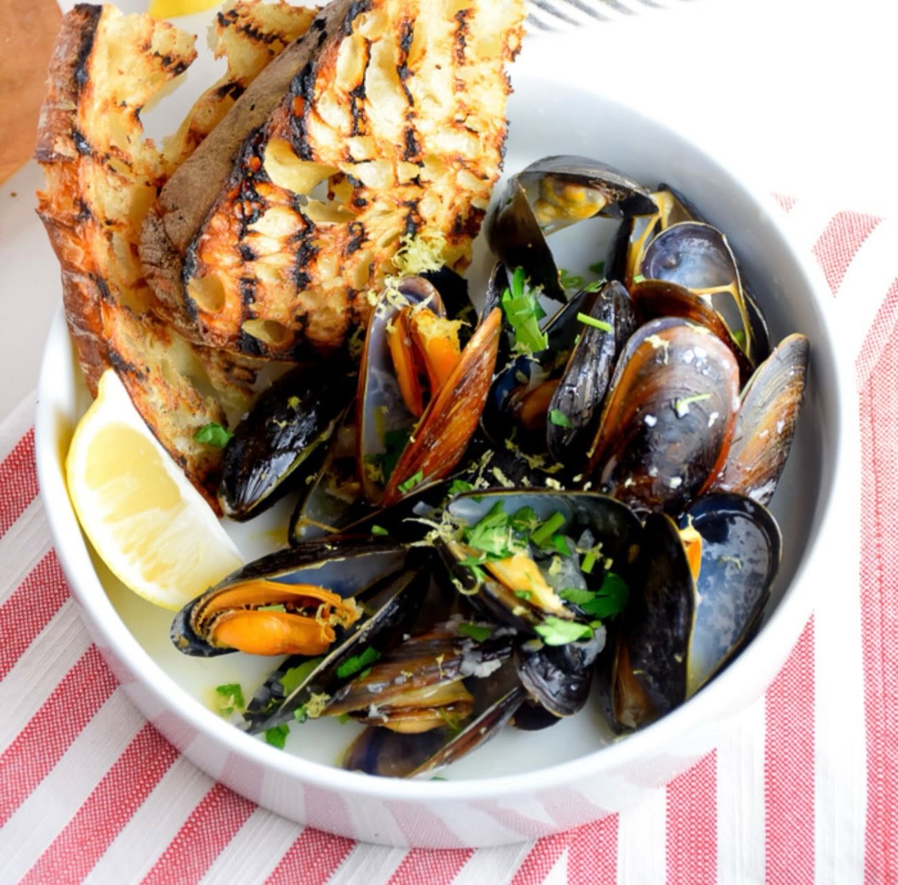 Commerce kitchen mussels