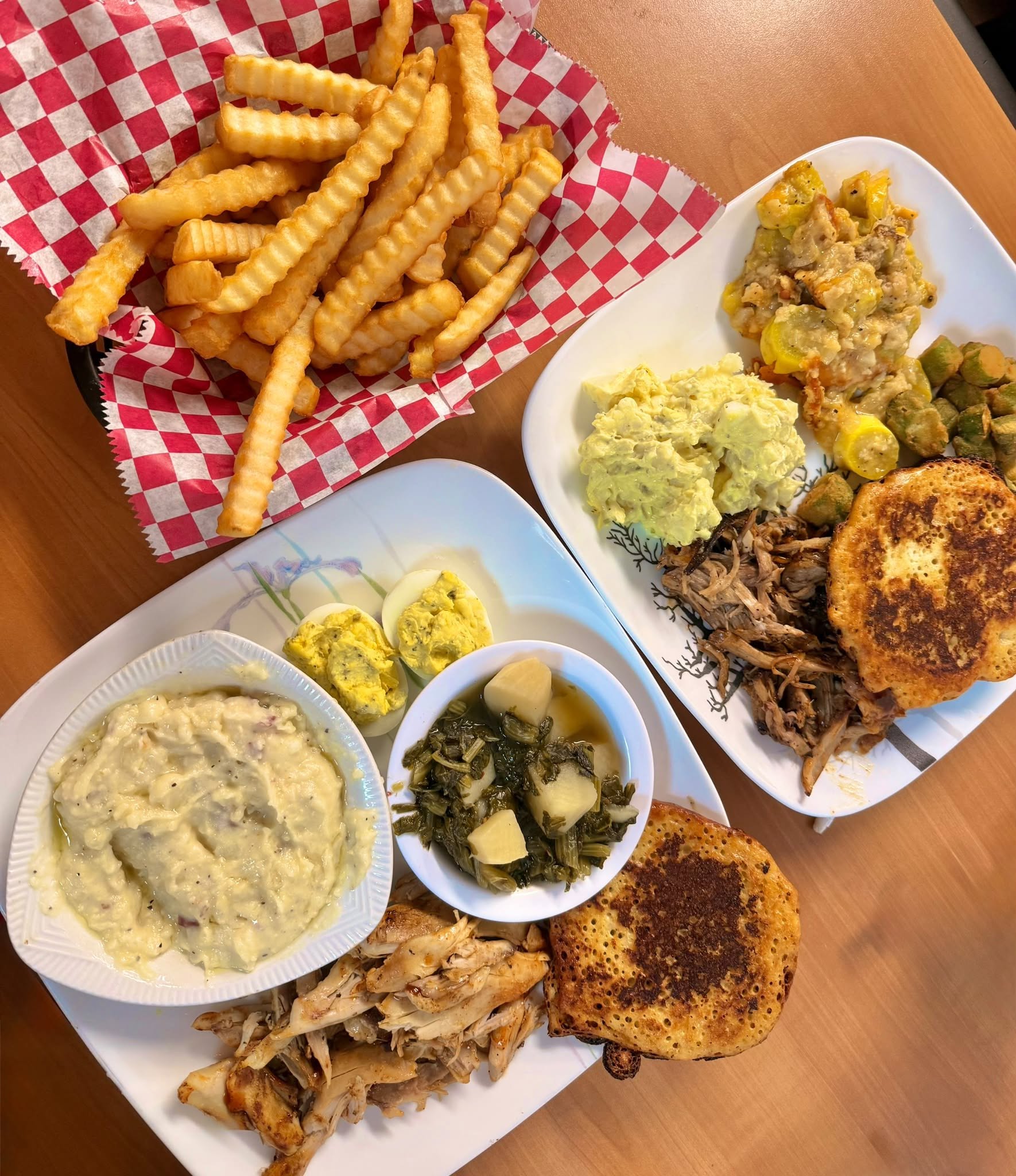 Mike's Cafe